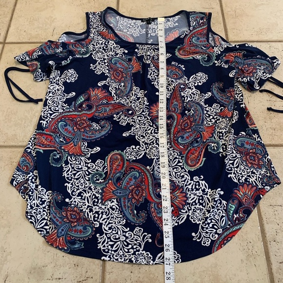 Sami & Jo Cold Shoulder Paisley Blouse, Size 2X - Picture 6 of 6